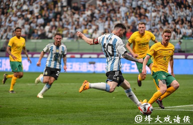 世界杯外围赛现场直击：精彩瞬间盘点